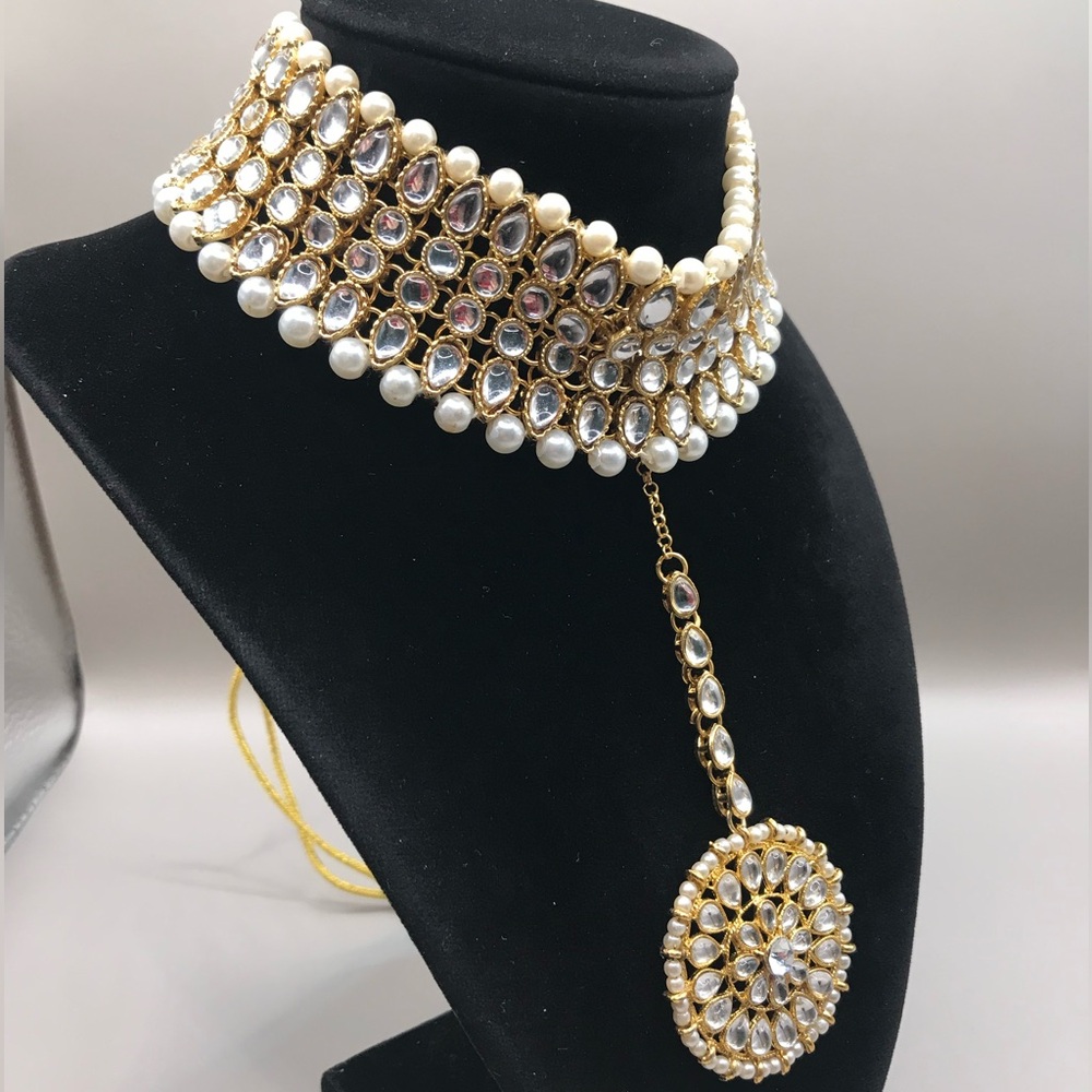 Aheli Gold-Tone & Faux Pearls Wedding Wear Jewelry Set - Picture 3 of 8
